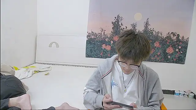 KK-cuteboy live cam on StripChat