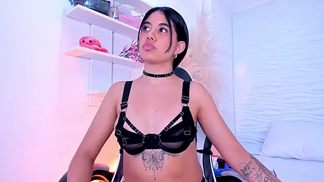 AylinLove_ webcam