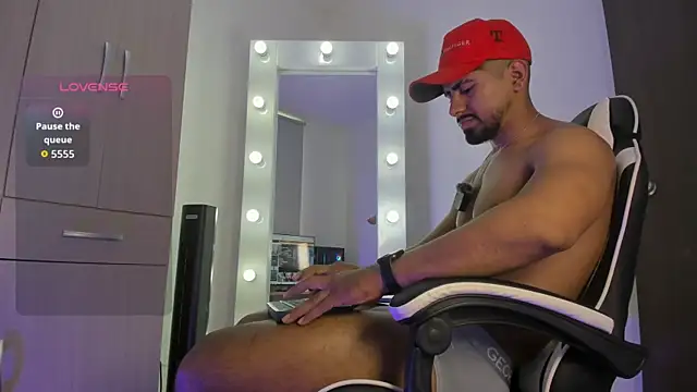 Noah_blackmen webcam