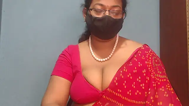 Yours_soniya webcam