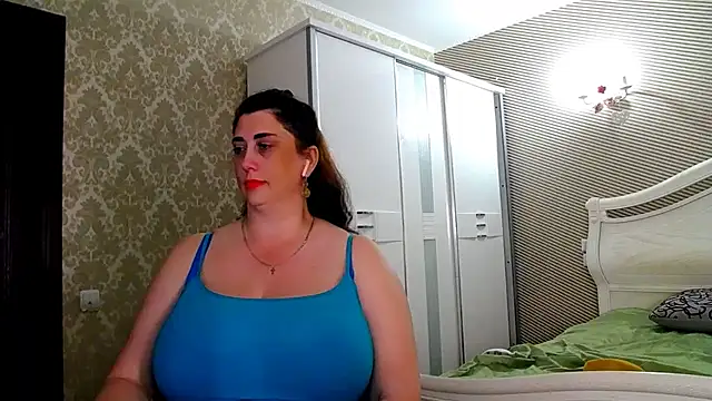 Evelyn_Shy webcam