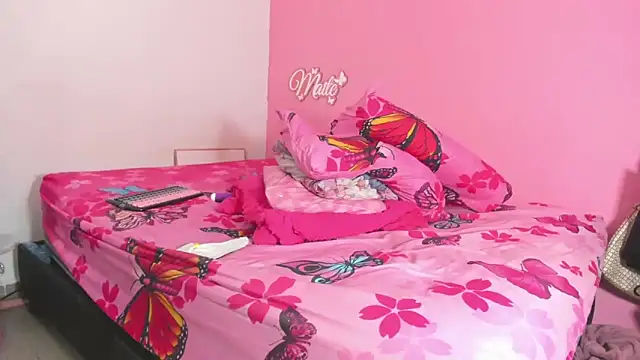 maite_xxx live cam on StripChat