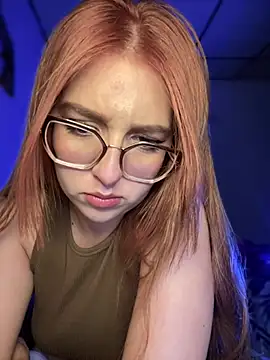 CoraVibes live cam on StripChat