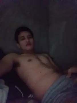 YourAsianSlave webcam