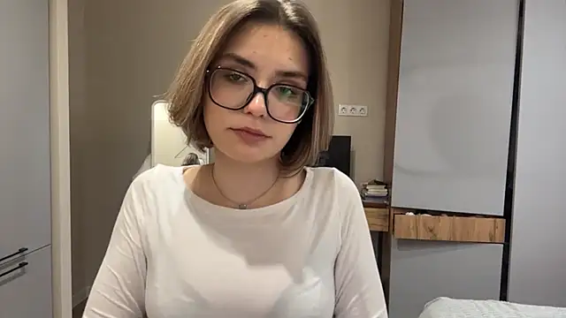 AnnaVelvetFire webcam