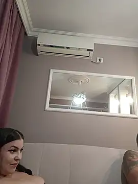 Greta_Tamar webcam