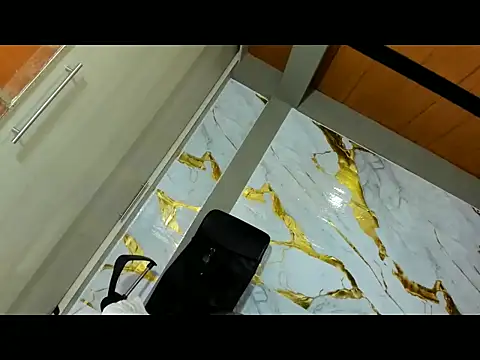 SaadyDeepAss webcam