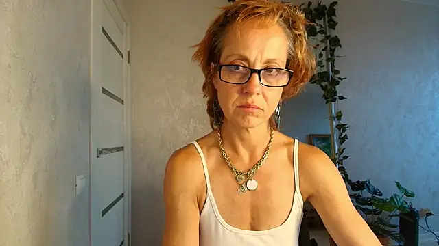 LioraWeiss live webcam