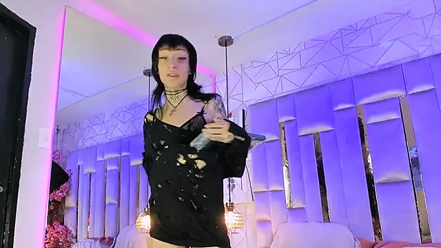 Model: MadisonWood01