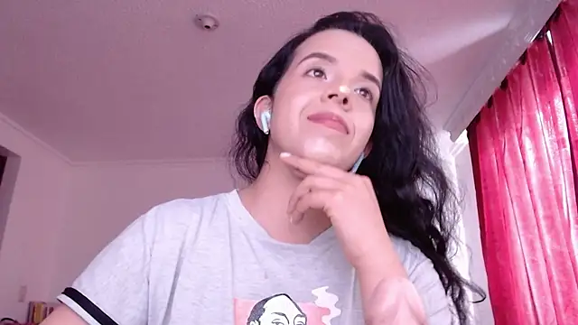 VALERY_MEER live cam on StripChat