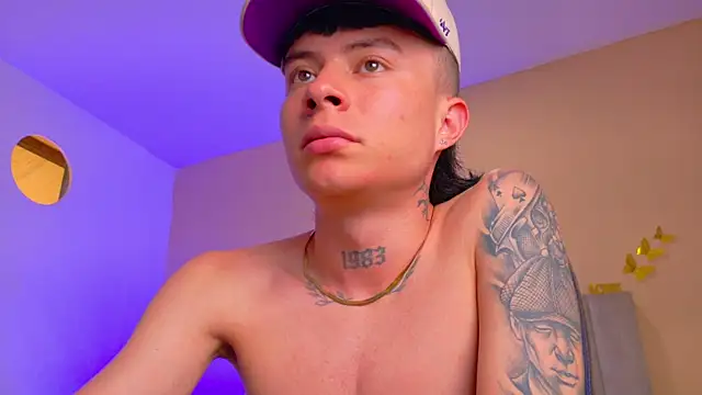Nascary_Fox webcam