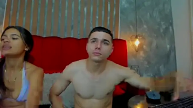 ZoeANDAlex_ webcam