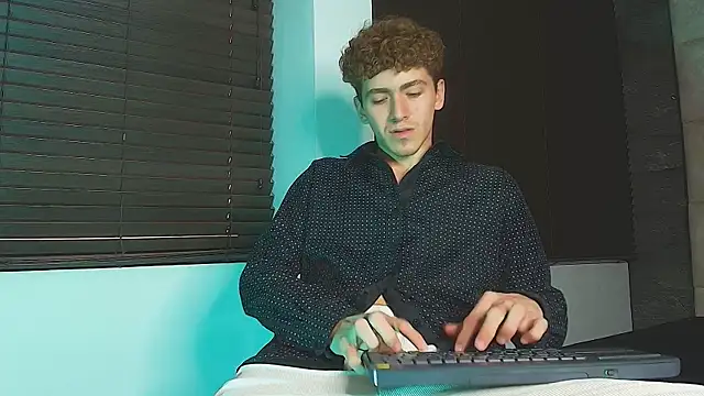 Tyler_Mcrey webcam