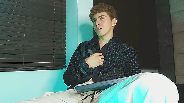 Tyler_Mcrey webcam