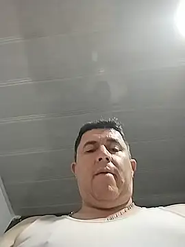 bigcristh79 - BigCristh79's free webcam - UK Sex Cams