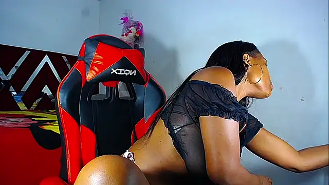 DanisaBrown webcam