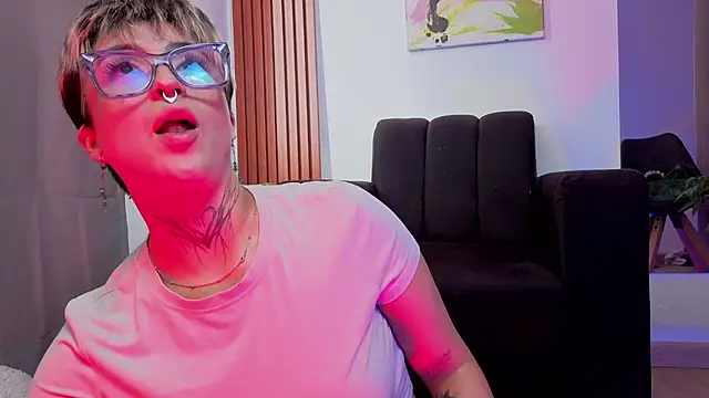 Rebeka-baker webcam