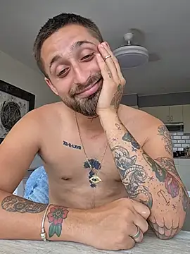 omarito100 webcam