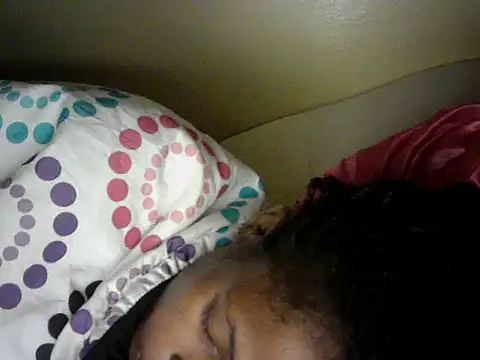 lilmomaa webcam