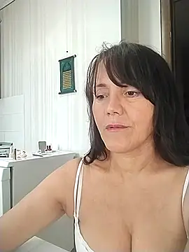 MilkCandyGirl live cam on StripChat