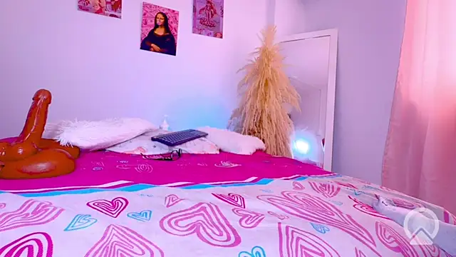 AMAIAA_LOVE webcam