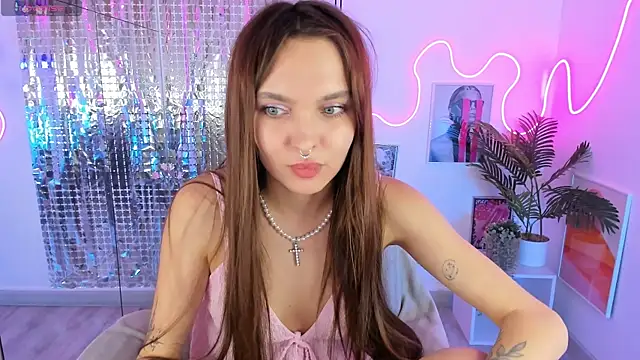ChloeSunny webcam