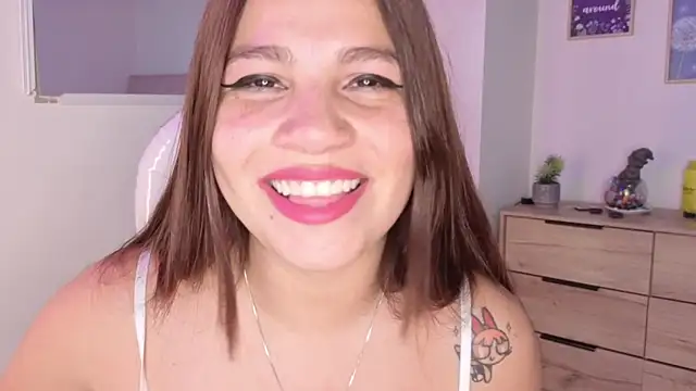 bluee_hazell - Bluee_hazell's free webcam - UK Sex Cams