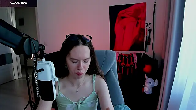 Vulgar_Tamer webcam