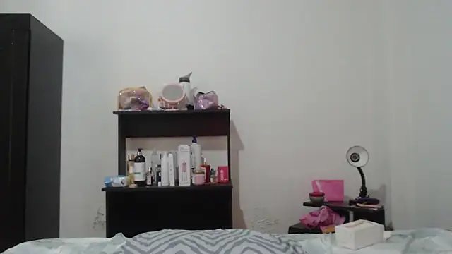 nathaly_jones_ live cam on StripChat