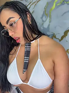 emily-Hornyy webcam