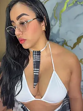 emily-Hornyy webcam