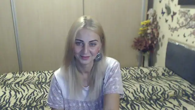 MirabelaSweet webcam
