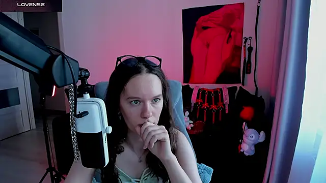 Vulgar_Tamer webcam