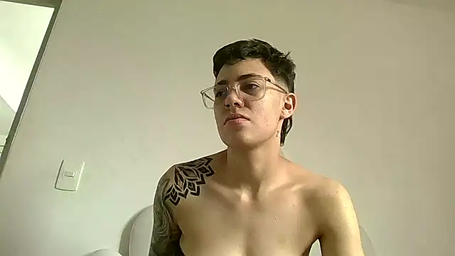Cutie_Shy_ webcam