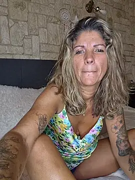 Dreamlove1 webcam