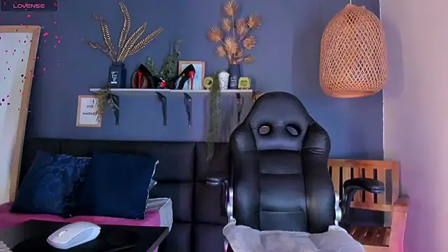 yessila_parker webcam