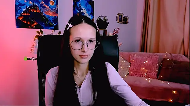 mona_cloud webcam