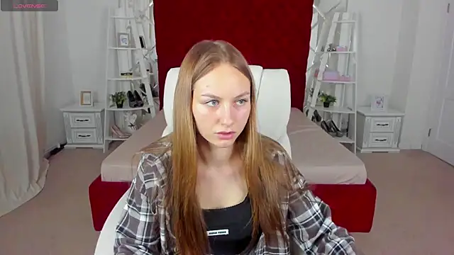 MilaAddams webcam