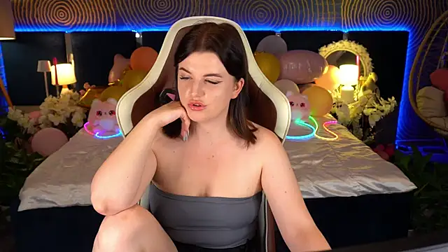 KristiFoxy webcam