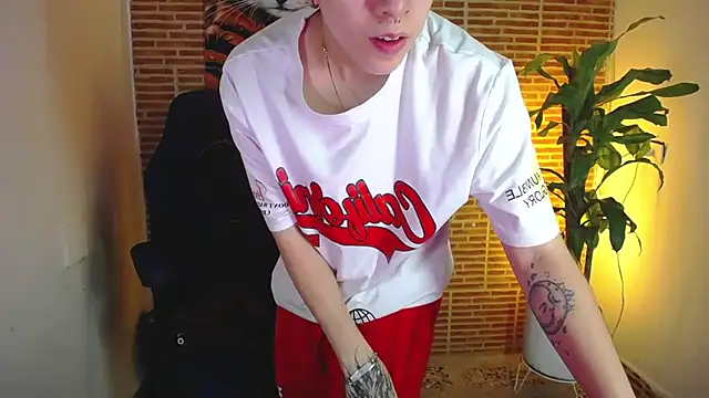 Asher_addamss_ webcam