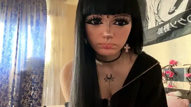 HolyCute webcam