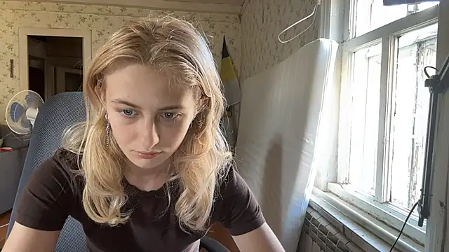 LisaBam webcam