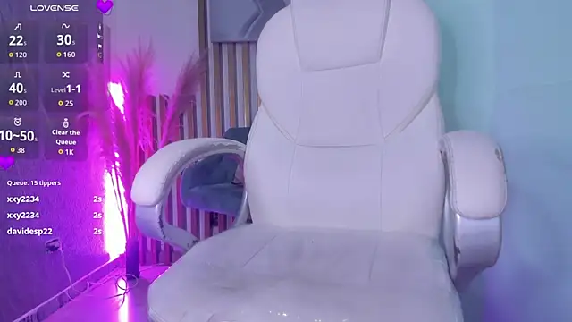 SecretDiamond_ webcam