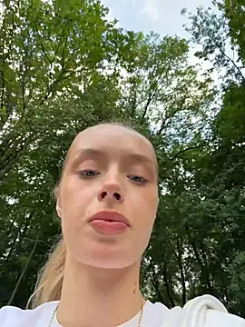 PollyDolly webcam