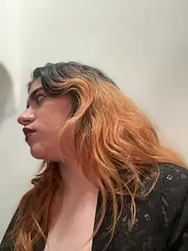 NikkiNix webcam