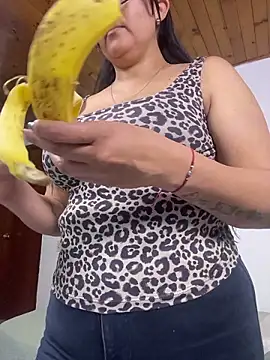 SWEETLILY18 webcam