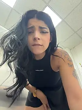 ArieliciousXXX live sex cam