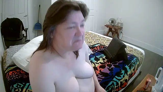 Buggy1965 live sex cam