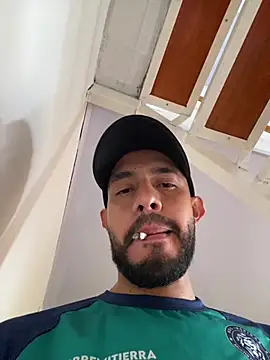 Elferjuan1310 live sex cam