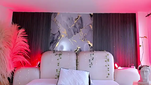 CarolineFyre webcam